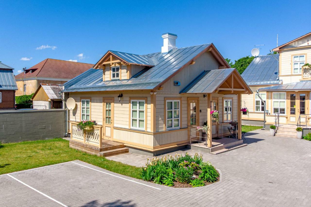 Villa Frieda Hapsal Exteriör bild