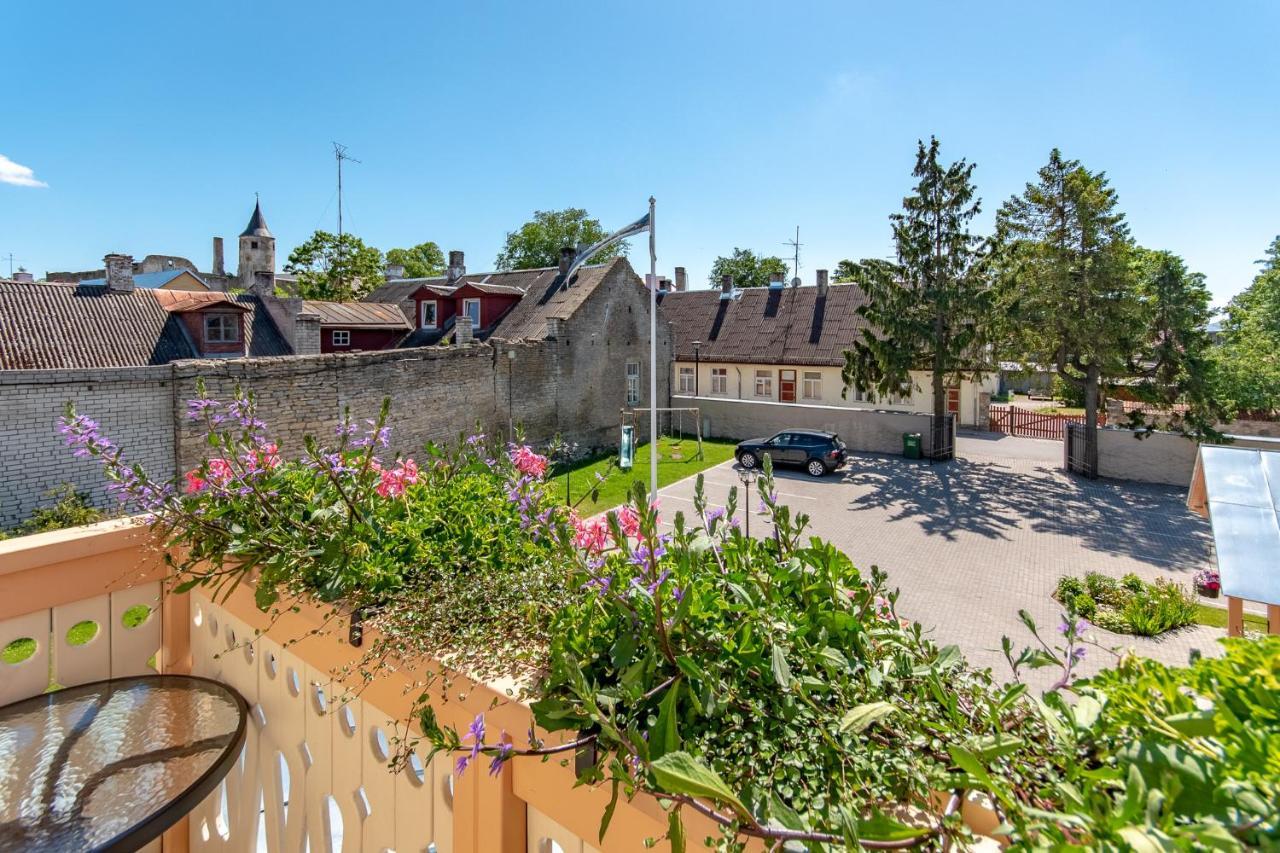 Villa Frieda Hapsal Exteriör bild